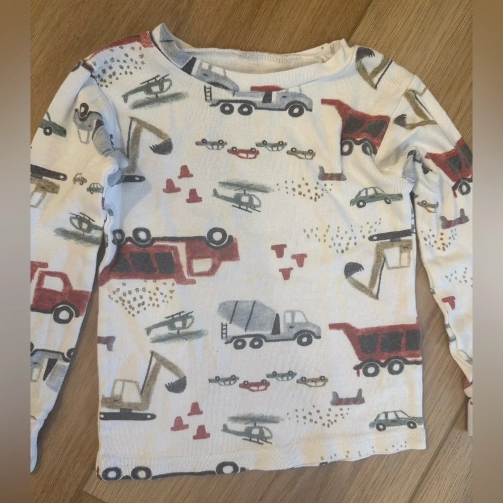 Carter's Just One You 2T Construction / Truck / Vehicle PJs - Picture 2 of 4